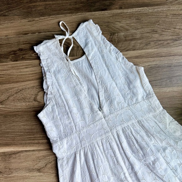 J.Crew White Eyelet Sleeveless Keyhole Back Ruffle Hem Halter Dress – Size 4 - Picture 8 of 11